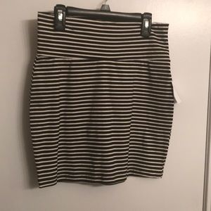Black & White Striped Bodycon Skirt